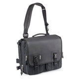 Kriega Urban EDC Umhängetasche aus robustem Material mit verstellbarem Schultergurt und mehreren Fächern, schwarze Farbe