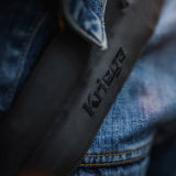 Kriega Urban EDC Umhängetasche aus strapazierfähigem Material mit verstellbarem Schultergurt, ideal für den Alltag.