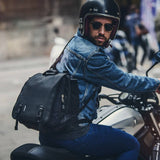 Kriega Urban EDC Umhängetasche aus robustem Material, mit Reißverschluss und Schultergurt, für den Alltag geeignet.