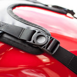 Kriega US-Drypack Tankadapter für Tankrucksack, aus robustem Material, zeigt Verbindungsstück für Motorradtank.