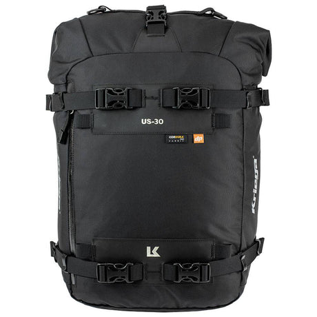 Robuste Kriega US-30 Drypack Taschen in schwarzer Farbe mit verstellbaren Gurten und wasserdichtem Material.