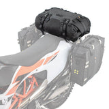 Robuste Kriega US-40 Drypack Tasche aus wasserdichtem Material mit verstellbarem Gurt und reflektierenden Elementen.