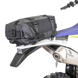 Kriega OS-12 Gepäcktasche aus robustem Material, mit mehreren Fächern und Befestigungspunkten für Motorradtaschen.