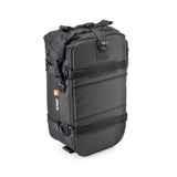 Kriega OS-12 Gepäcktasche aus robustem Material, seitliche Ansicht mit Reißverschluss und Befestigungspunkten, sportliches Design