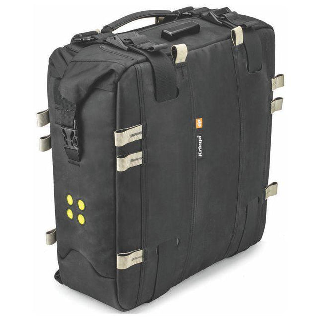 Kriega OS-22 Gepäcktasche aus robustem Material, zeigt die Tasche mit verstellbaren Gurten und reflektierenden Elementen.