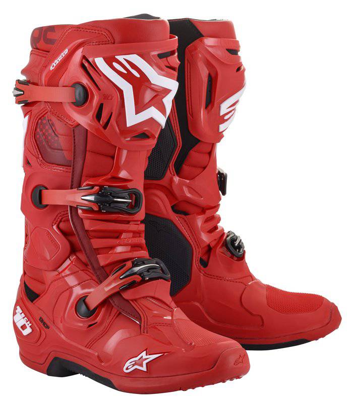 Alpinestars Tech 10 Stiefel in Rot, robuster Motorrad-Stiefel mit Knöchelprotektoren und rutschfester Sohle.